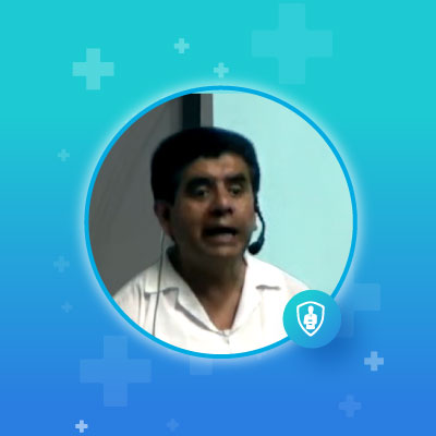Dr Juan Alberto Vega Bazalar